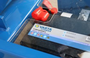 Batteries for industrial lifting tables